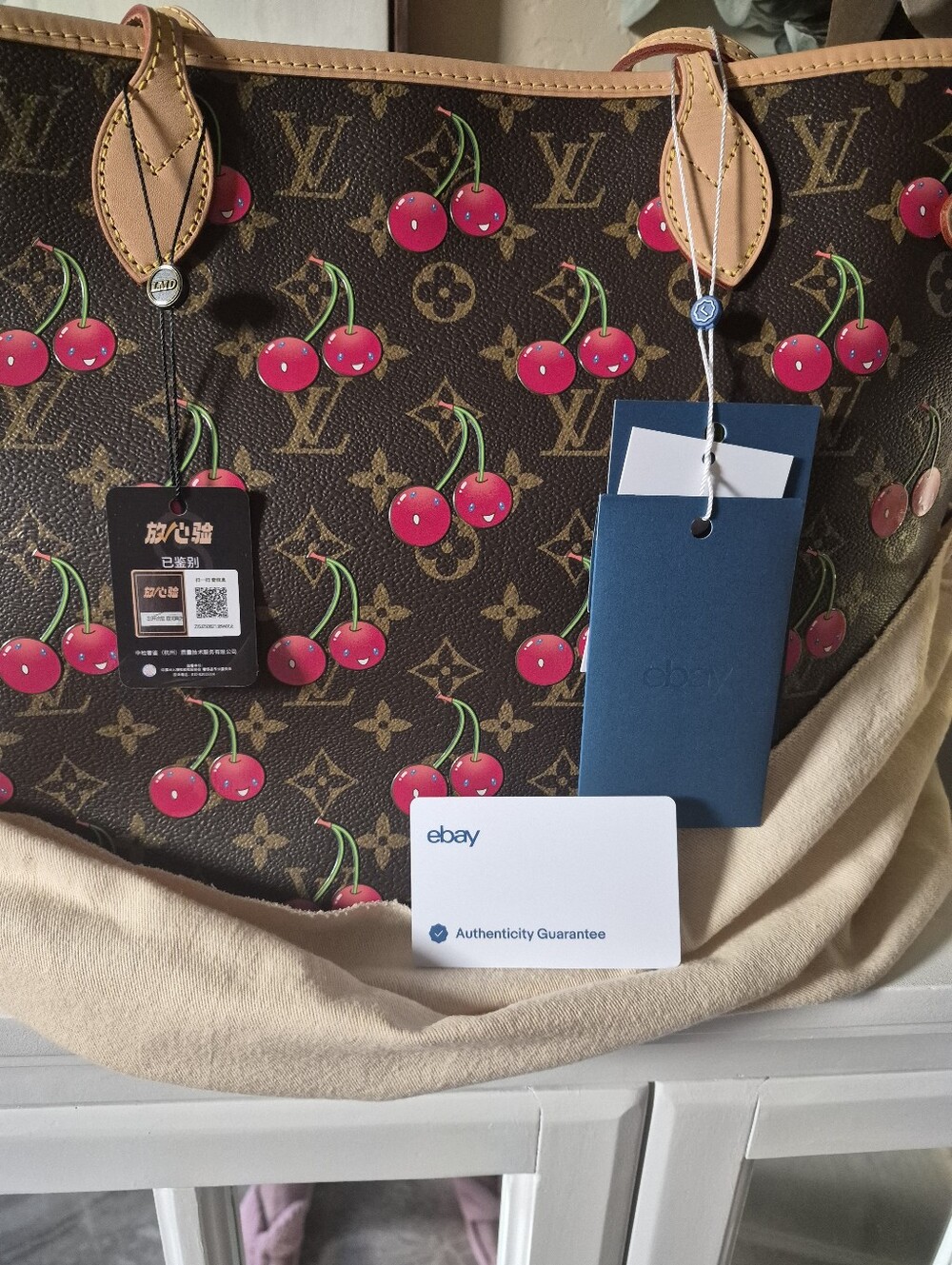 Louis Vuitton Pouchette - Picture 8 of 8